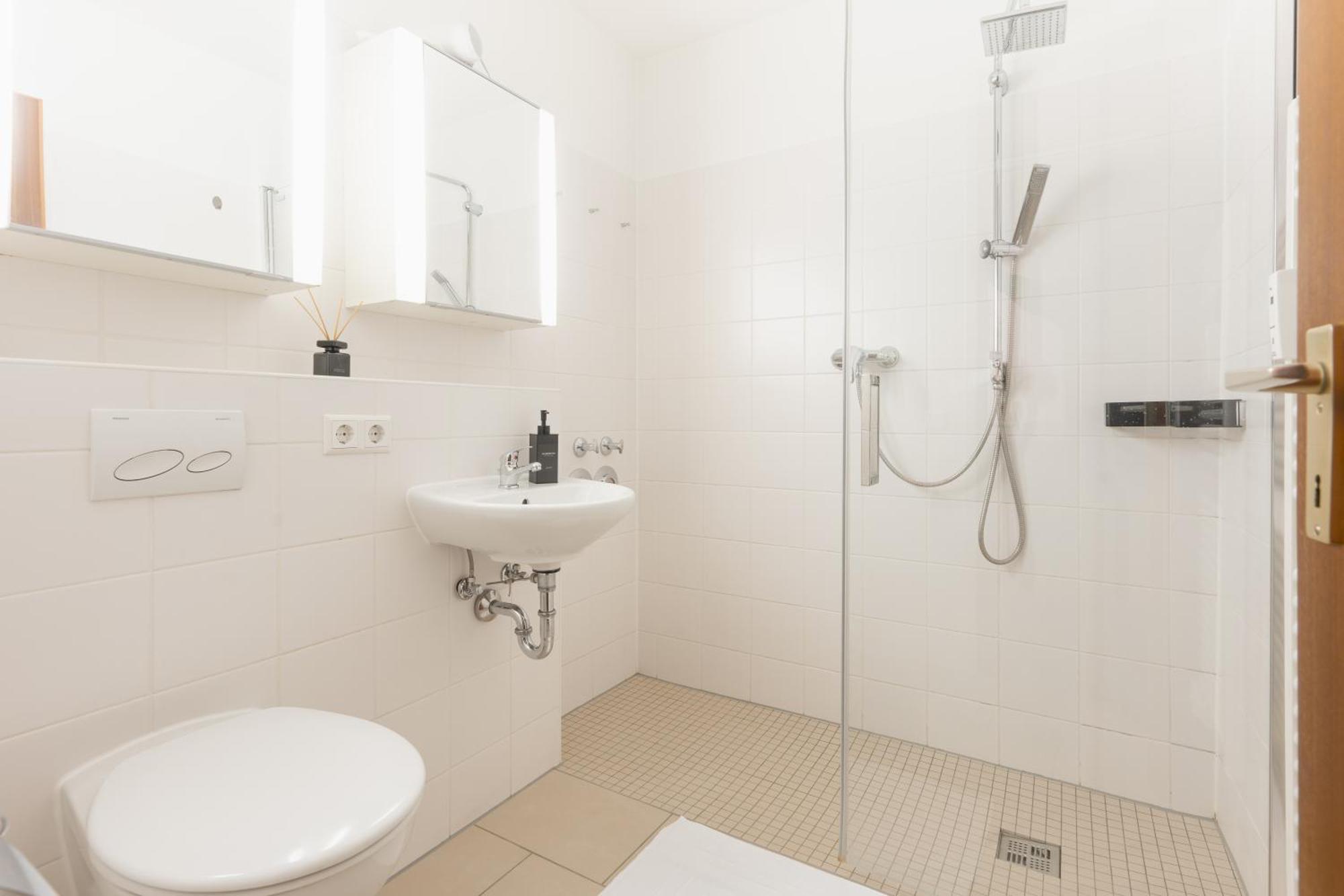 Seeblick-Oase Istayunixi Seenaehe-Sauna-Balkon-Netflix-Parkplatz Ohningen Exterior photo